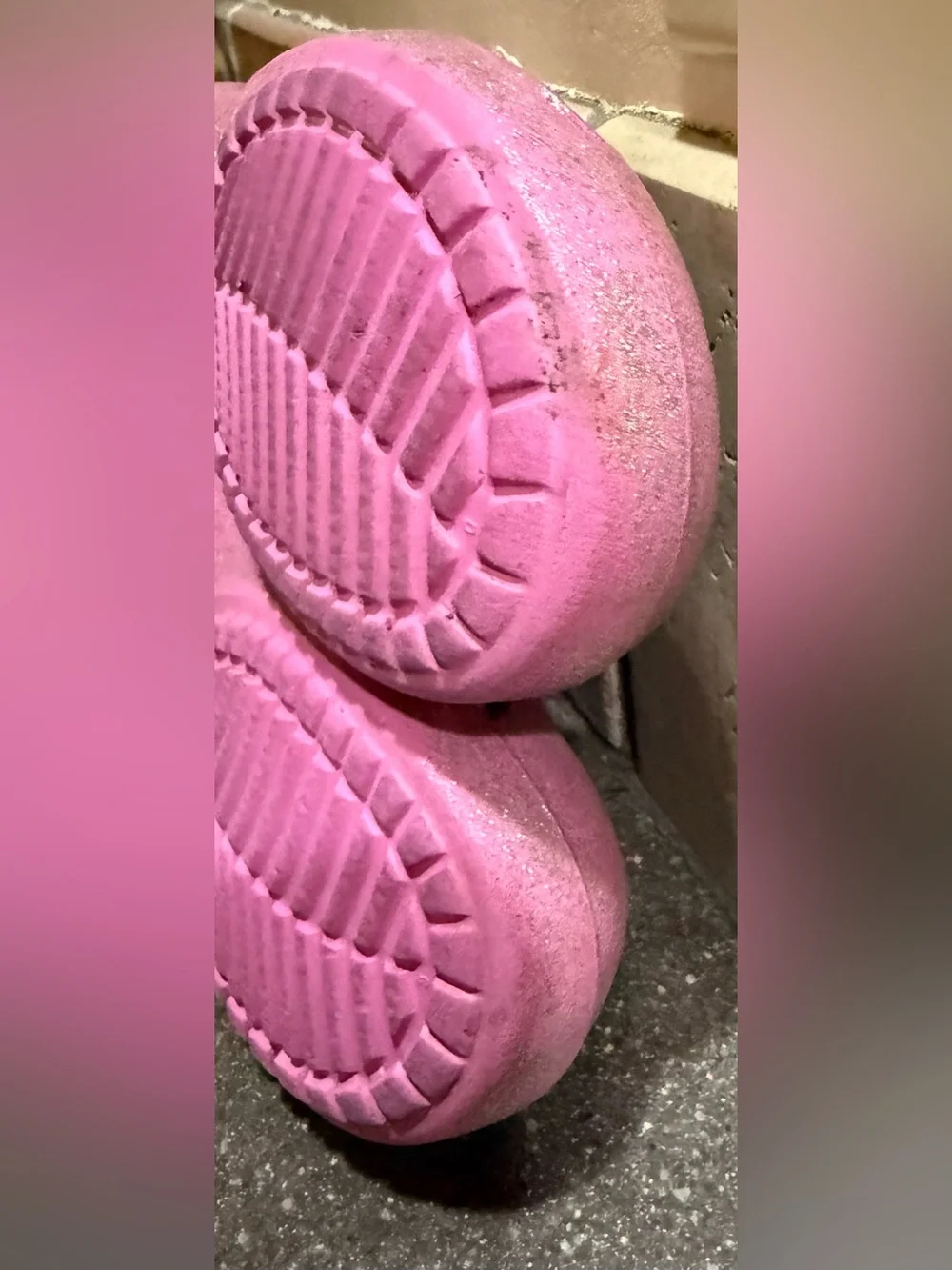 CROCS sparkling pink